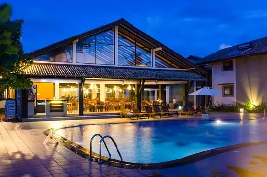 هتل کمیلی بیچ ویلا